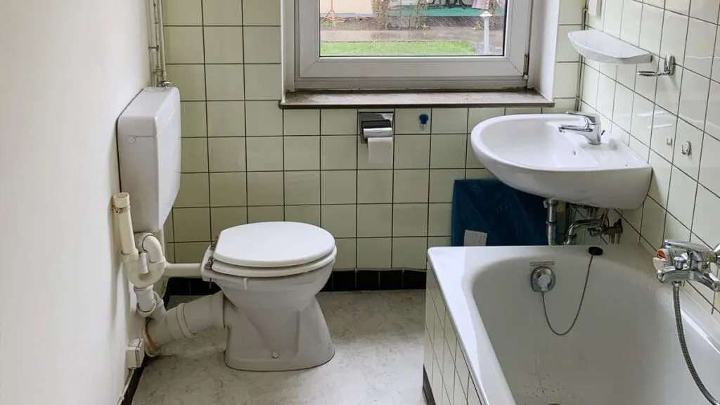 Bild: WIEDERAUFBAU Ein noch zu sanierendes Badezimmer.