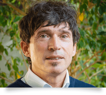 Bild: © WEDERAUFBAU Gregor Kaluza im Porträt