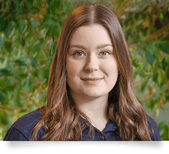 Bild: © WEDERAUFBAU Monja Karkoska im Porträt.