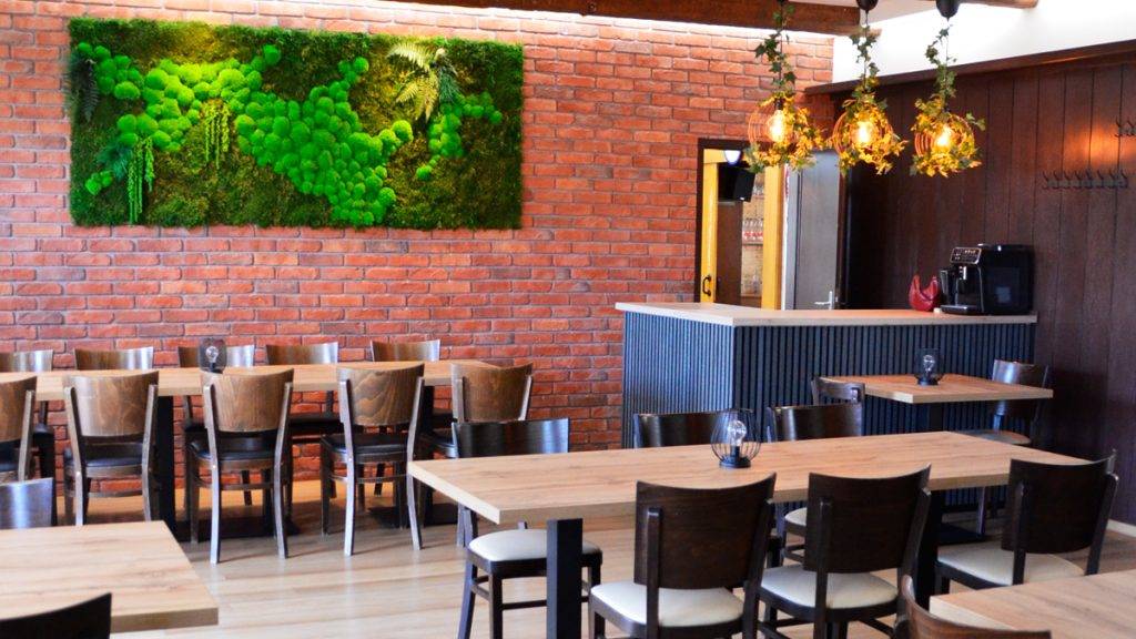Bild: © WIEDERAUFBAU Der Innenraum des Restaurants „Westecke“ in Braunschweig.