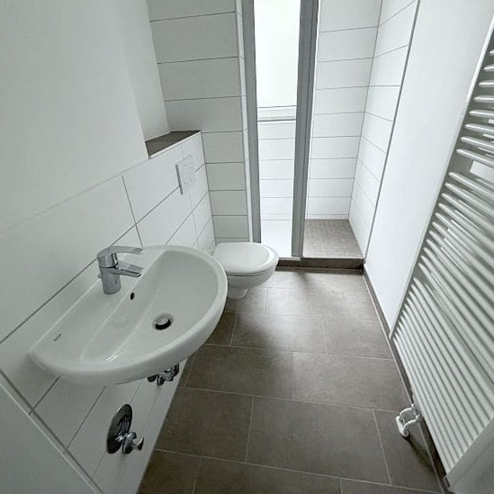 Modernisierte 2-Zimmerwohnung mit neuem Badezimmer, Bild 3