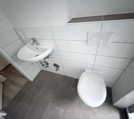 + 2 Zimmer mit einem neuen Badezimmer+, Bild 7