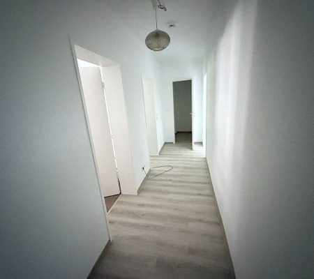 + 2 Zimmer mit einem neuen Badezimmer+, Bild 2