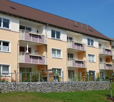 + 3 Zimmer mit Balkon - mit modernisierten Bad +, Bild 1