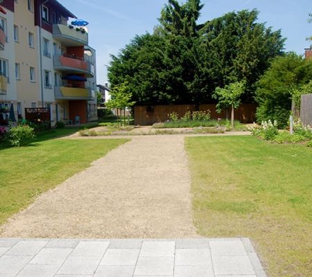 Bild: © WIEDERAUFBAU Gartenansicht des Betreuten Wohnen, Peiner Straße 6 in Vechelde.