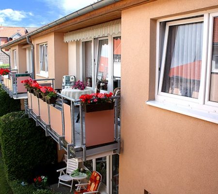 Bild: © WIEDERAUFBAU Außenansicht des Betreuten Wohnen Jasperstraße 6 in Schöppenstedt.