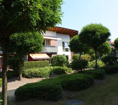 Bild: © WIEDERAUFBAU Gartenansicht des Betreuten Wohnen
