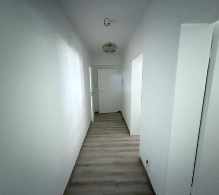 + 2 Zimmer mit einem neuen Badezimmer+, Bild 12