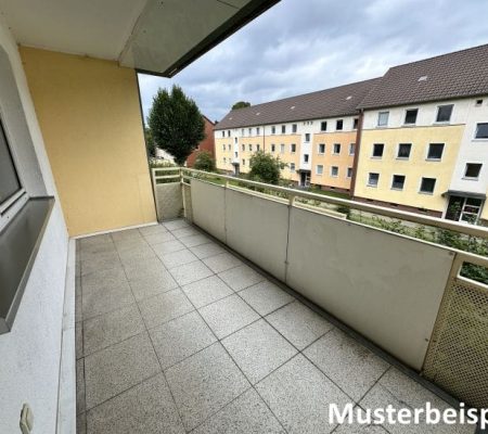 + 3 Zimmer mit Balkon - mit modernisierten Bad +, Bild 5